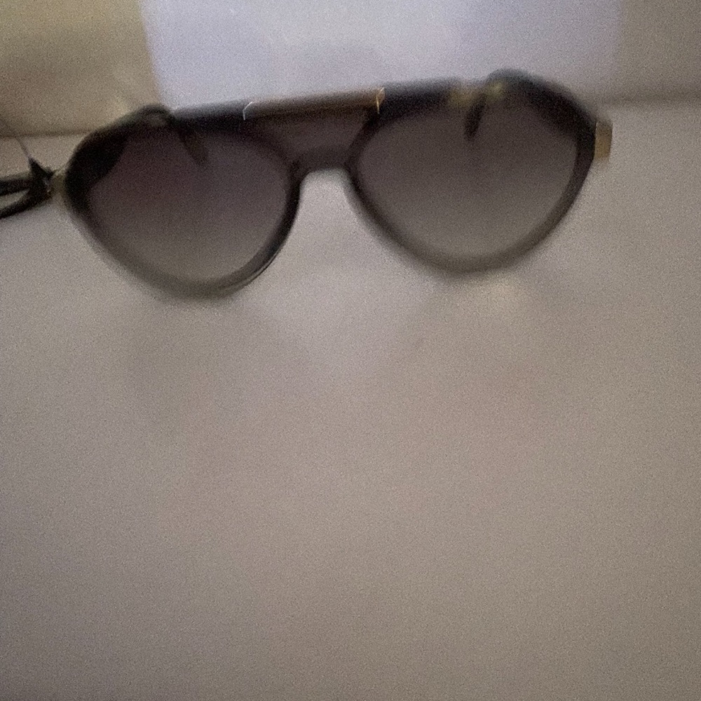 Prada sun glasses
